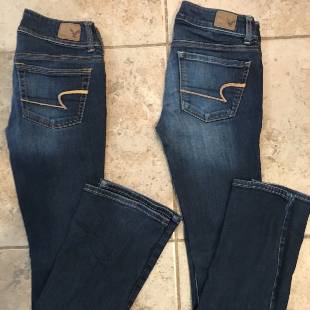 2 Pair American Eagle Outfitters Jeans Size 00